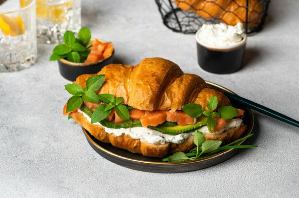 ¿Cómo hacer croissants caseros crujientes y dorados?